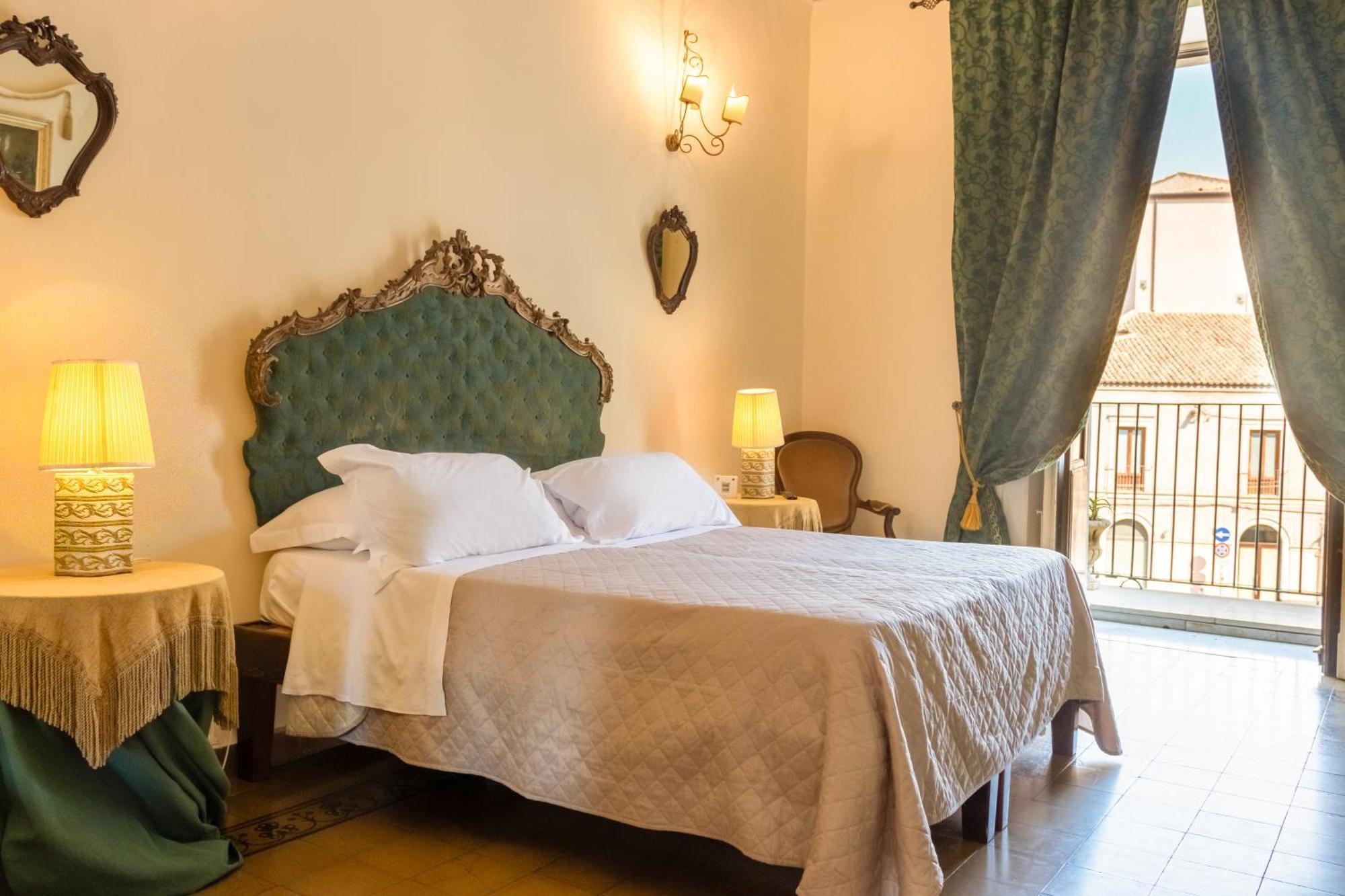 Large Quadruple Room (4 Adults)