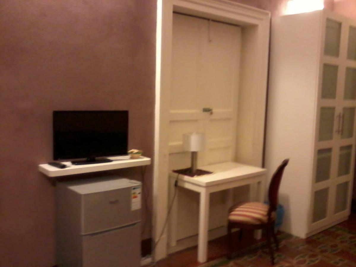 Double or Twin Room Private Bathroom,868331339:JPEG