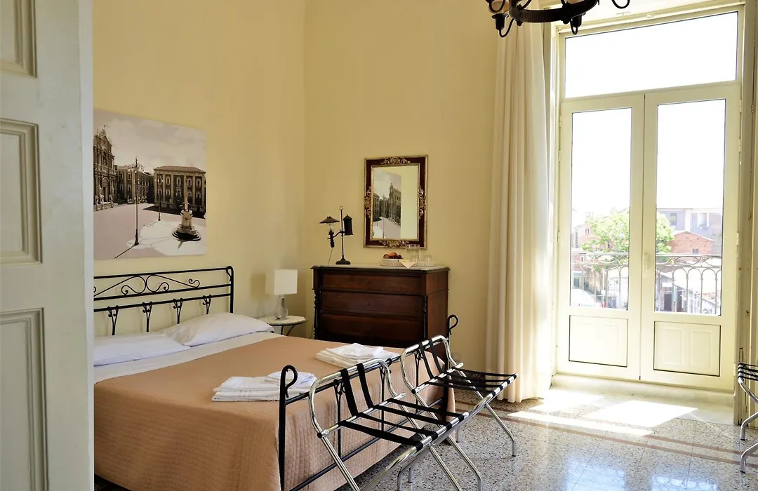 Al Teatro Massimo Suites-1