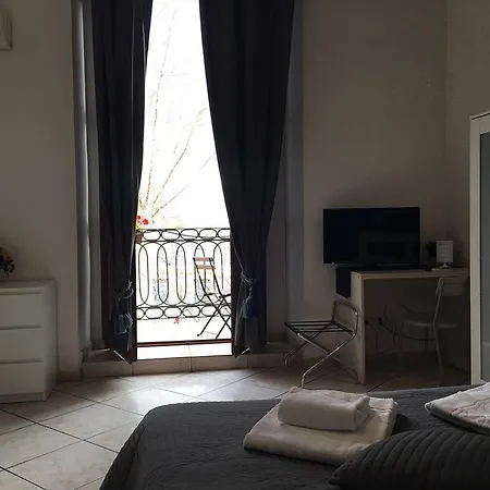 Platamone Rooms-3